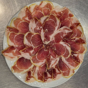 Jamón, chorizo y lomo embuchado